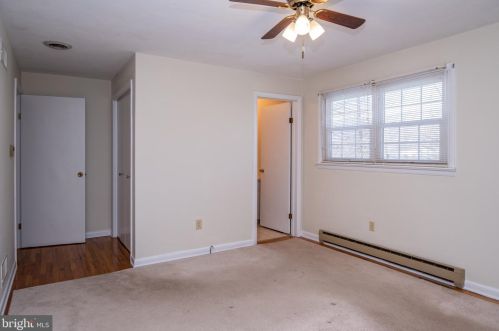 901 Enola Rd, Carlisle PA 17015-9548 exterior