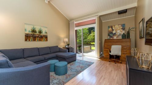 220 Central Ave, Mountain View, CA 94043-4805