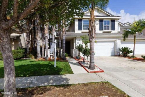 1035 Vaquero Dr, Oxnard, CA 93030-6171