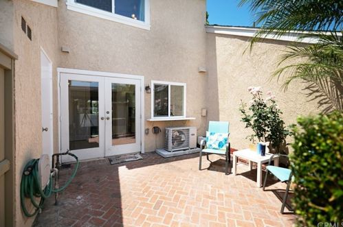 17 Woodfern, Irvine CA  92614-5457 exterior