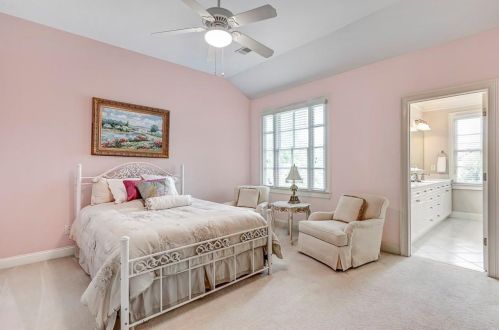 1750 High Trl, Atlanta GA  30339-5617 exterior