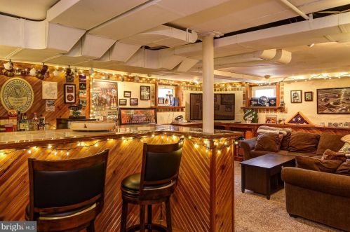 287 Wayne Ave, Tavistock NJ 08033-1008 exterior