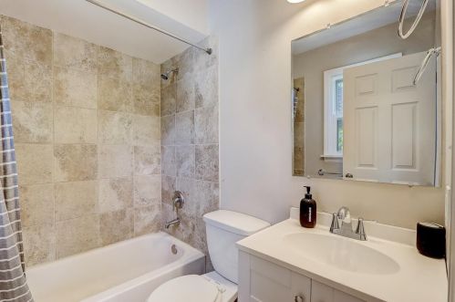 151 Camelot Way, Lemont IL  60440-2084 exterior