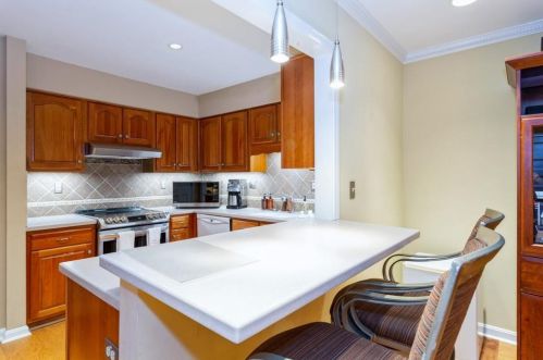 1653 Executive Park Ln, Atlanta GA  30329-3129 exterior
