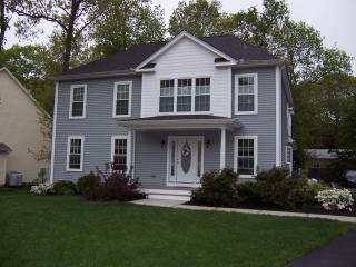 38 Ensign Dr, Mystic, CT 06355-1528