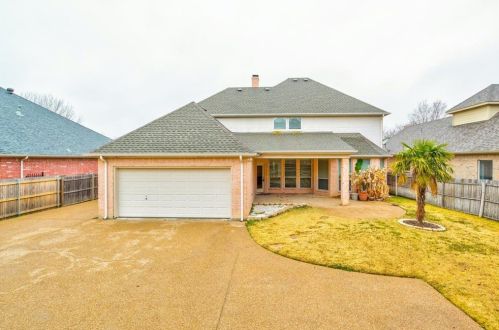 7017 Briercliff Ct, Fort Worth TX  76132-7108 exterior