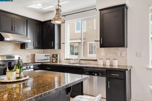 1669 Lee Way, Milpitas, CA 95035-9012