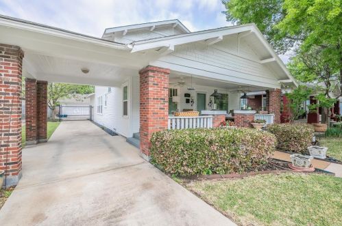 1704 Virginia Pl, Fort Worth TX  76107-3976 exterior