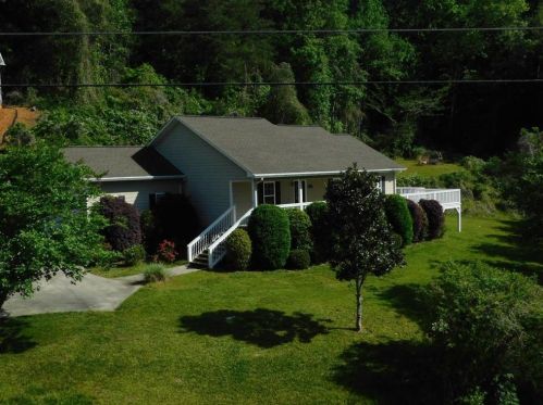 22 Oliver Dr, Dahlonega, GA 30533-0480