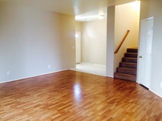 377 Lander Dr, Henderson NV  89074-1308 exterior