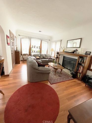 1201 Catalina St, Burbank, CA 91505-2326