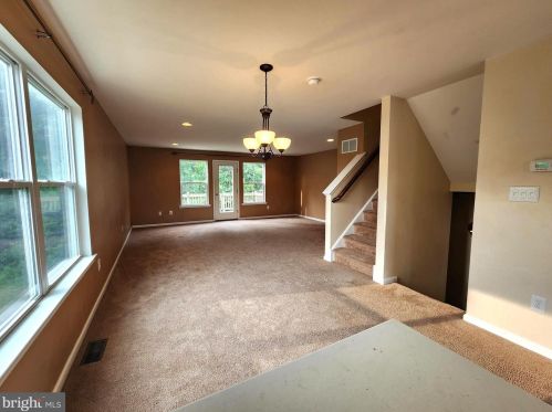 1 Tailor Ln, Erial, NJ 08081-5696