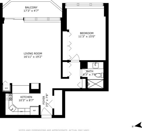 1560 Sandburg Ter, Chicago IL  60610-1313 exterior
