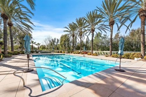 85 Sanctuary, Irvine CA  92620-3425 exterior