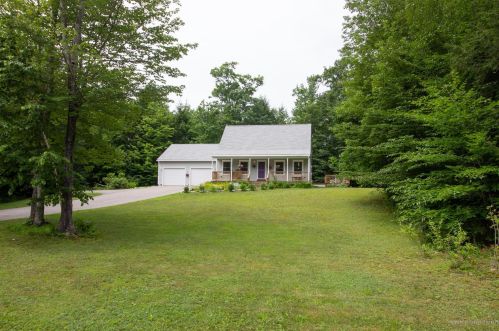 74 Taylor Ln, Gray, ME 04039-7561