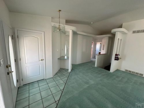 1934 Acomita Pl, Pueblo, CO 81007-3208