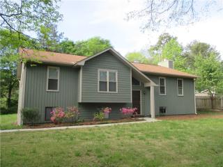 3751 Autumn Ridge Pkwy, Marietta, GA 30066-3961