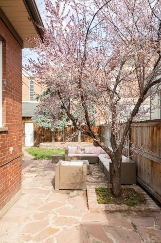 712 Logan St, Denver CO 80203-3114 exterior