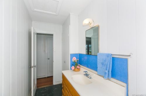 1635 Alaneo St, Honolulu HI  96817-2915 exterior