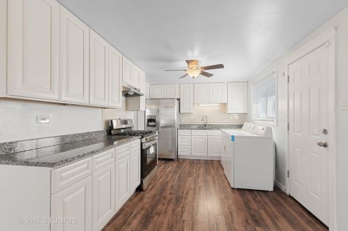 3223 Nelson Ave, Robbins IL  60472-2221 exterior