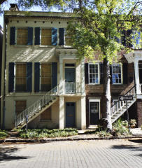 124 Taylor St, Savannah, GA 31401-4915