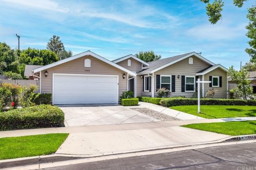 11444 Harrisburg Rd, Los Alamitos, CA 90720-3961