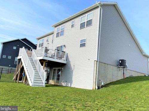 146 Skyview Cir, Hanover, PA 17331-7548