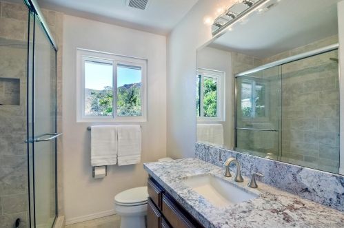 616 Estrelita Dr, Vista CA  92084-7926 exterior