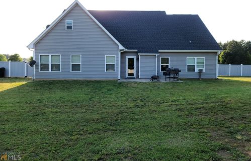 260 Hedgewood Dr, Hampton, GA 30228-4801