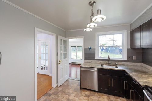 2009 Forest Hill Dr, Silver Spring MD 20903-1532 exterior