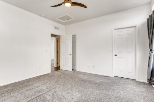 26198 Maple Dr, Aurora CO 80018 exterior