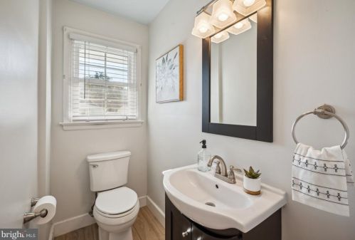 847 Cedar Ave, Haddonfield NJ 08033-1012 exterior