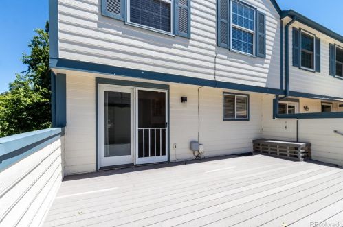 6909 Briarwood Dr, Englewood CO 80112-1160 exterior