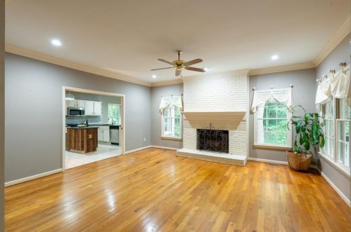 4226 Carmain Dr, Atlanta GA  30342-3504 exterior