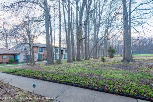 175 Lexington Ct, Tinton Falls NJ 07701-5486 exterior