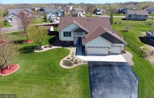 20807 Grafton Ave, Columbus, MN 55025