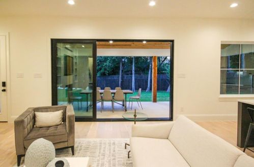 1509 El Campo Dr, Dallas TX  75218-3523 exterior