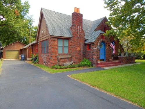 2017 Beard Ave, Shawnee OK  74804-4406 exterior