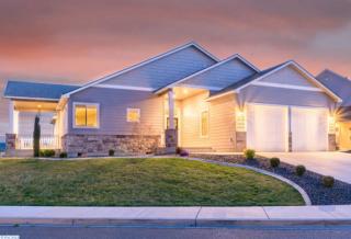 4203 32nd Ave, Kennewick, WA 99337-2774