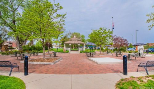 19804 Summerset Ln, Parker CO 80138-8077 exterior