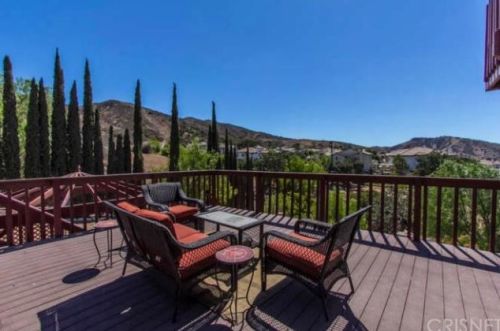 1319 Gonzales Rd, Simi Valley CA exterior