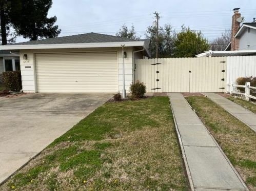 6421 Parkcrest Way, Citrus Heights, CA 95621-6110