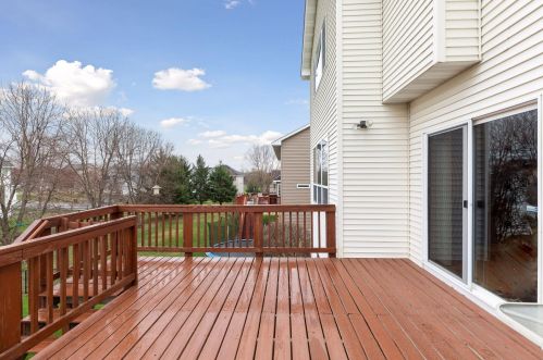 2915 Eagle Valley Dr, Saint Paul MN  55129-4266 exterior