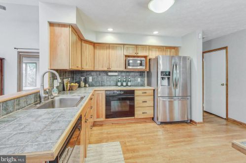 9701 Brunett Ave, Silver Spring MD 20901-3235 exterior