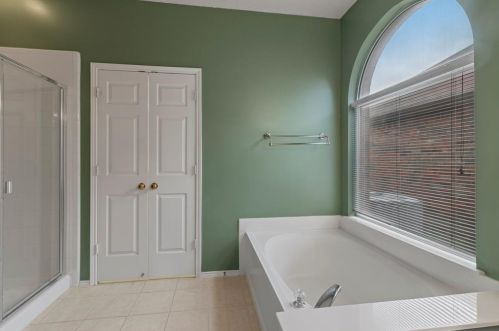 7809 Park Downs Dr, Fort Worth TX  76137-5451 exterior