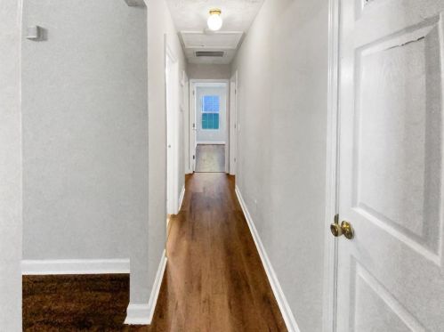 6762 Hiddenlake Dr, Rex GA 30273-2109 exterior