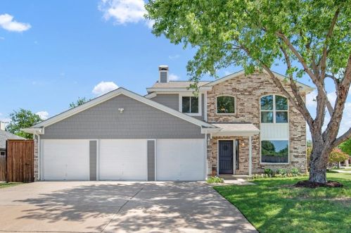1100 Chapel Hill Dr, Midlothian, TX 76063-3319