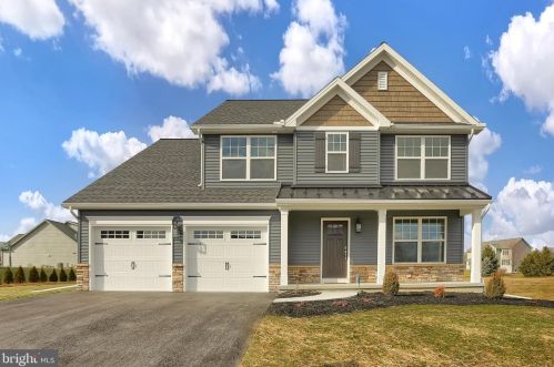270 Mindy Dr, Harrisburg, PA 17112-4406