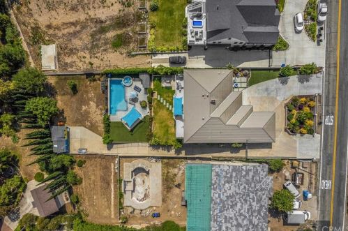 450 25 St, Upland CA 91784-8338 exterior