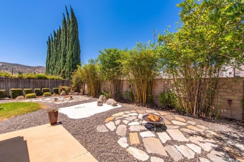 1755 Emory Ave, Simi Valley CA 93063-5005 exterior